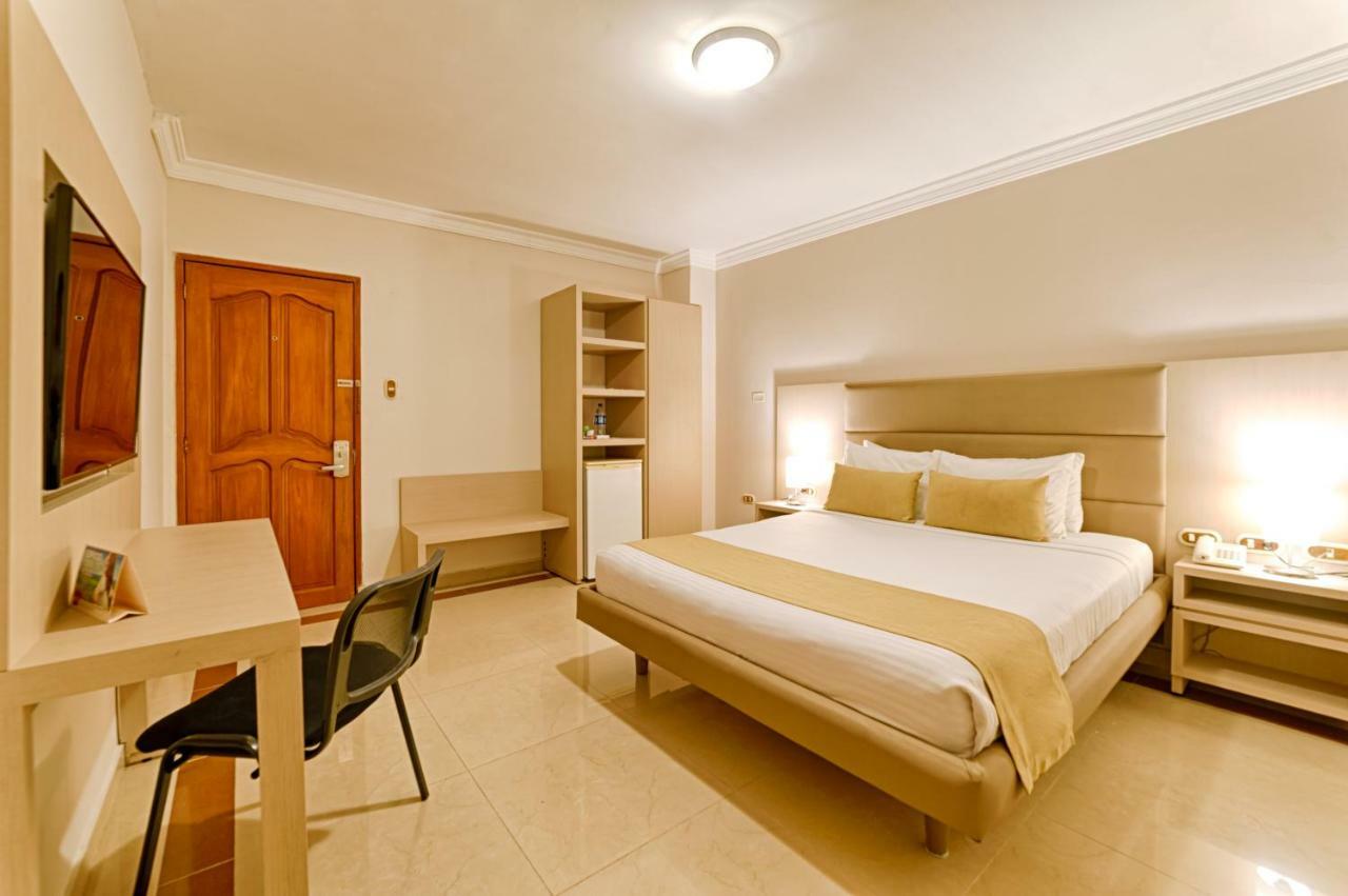 Hotel Caribe 79 Barranquilla  Exteriör bild